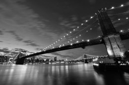 Brooklyn Bridge nocą BW - fototapeta